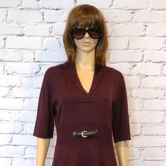 CALVIN KLEIN, v-neck maroon knit dress with front buckle detail - Picture 4 of 9